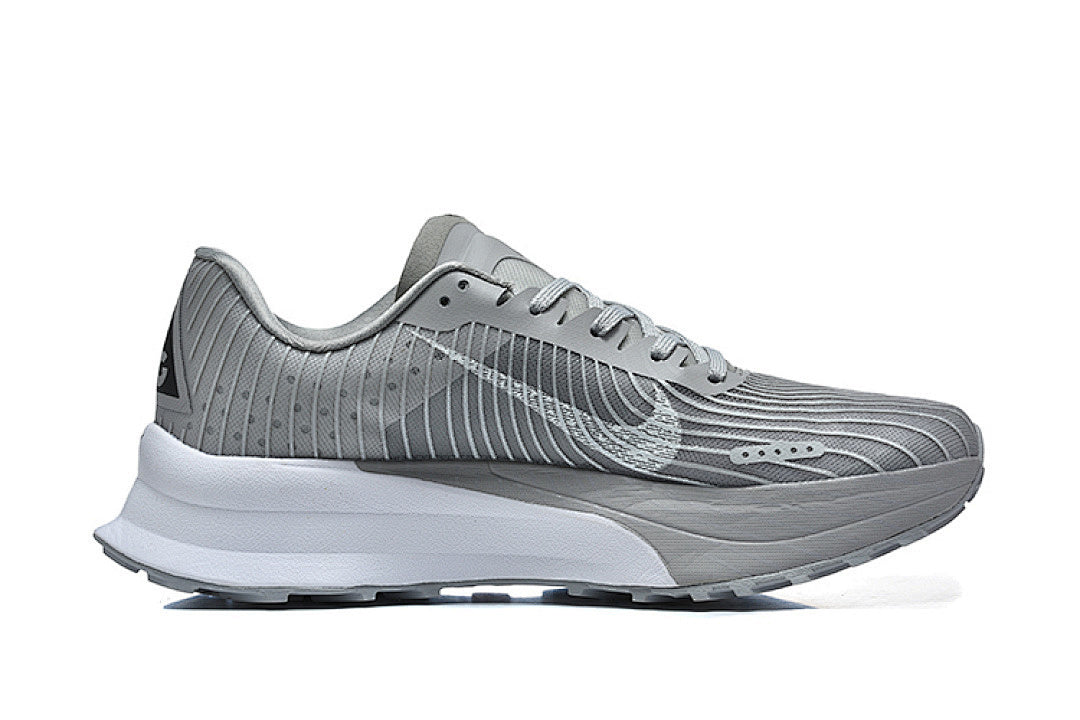 ACG Ultrafly Trail Cool Grey/White