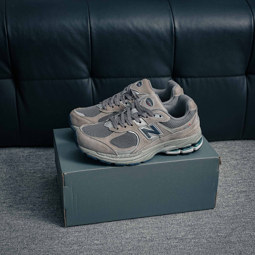 New Balance 2002R "Grey / Mallard Blue"