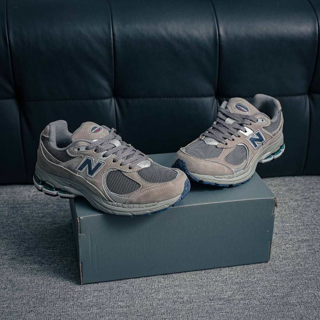 New Balance 2002R "Grey / Mallard Blue"