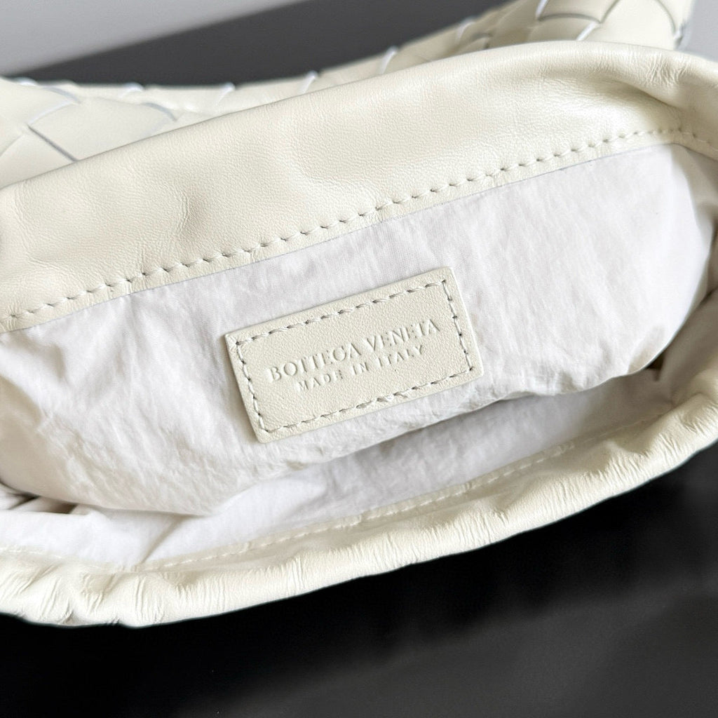 BV Small Dustbag Ivory Calfskin