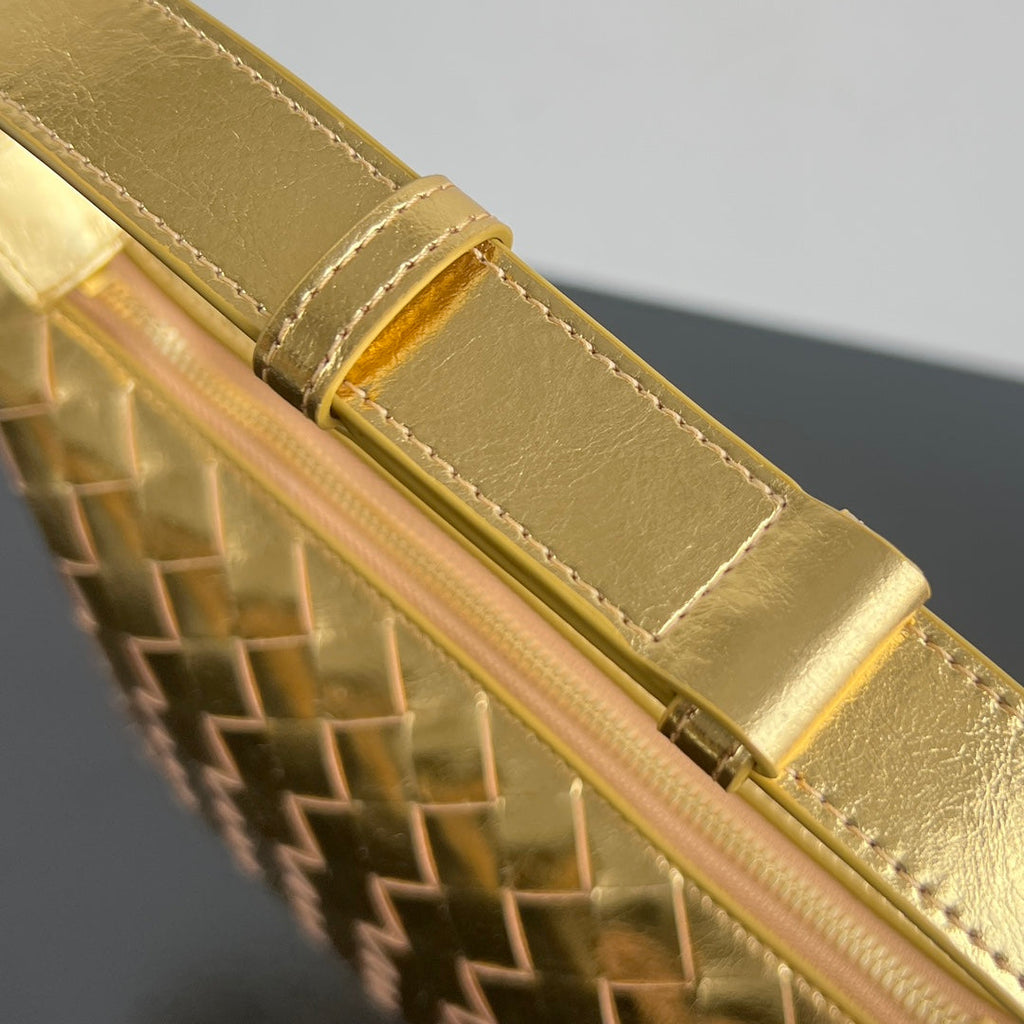 WALLACE 22 BAG GOLD METALIC CALFSKIN