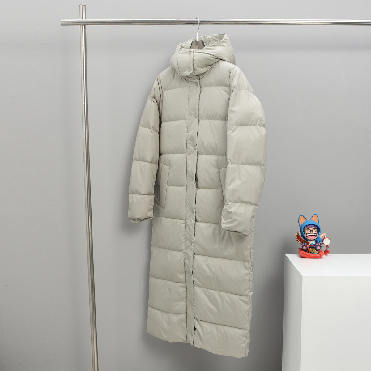 lululemon Women's Wunder Puff Water-Repellent Long Down Parka in Trench