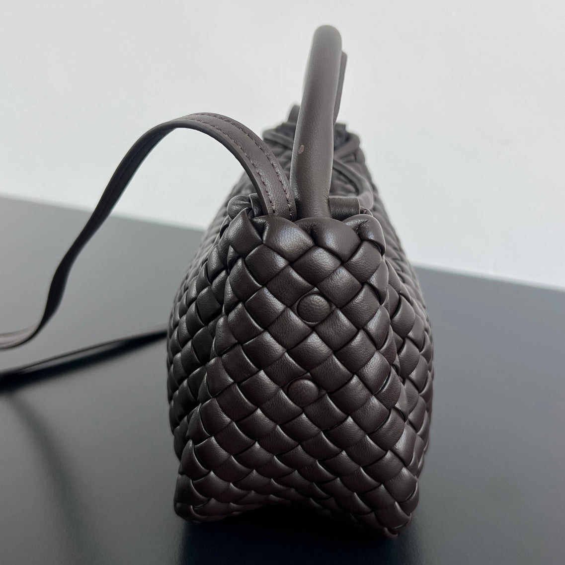 BV Small Cobble Top Handle 23cm Chocolate Lambskin