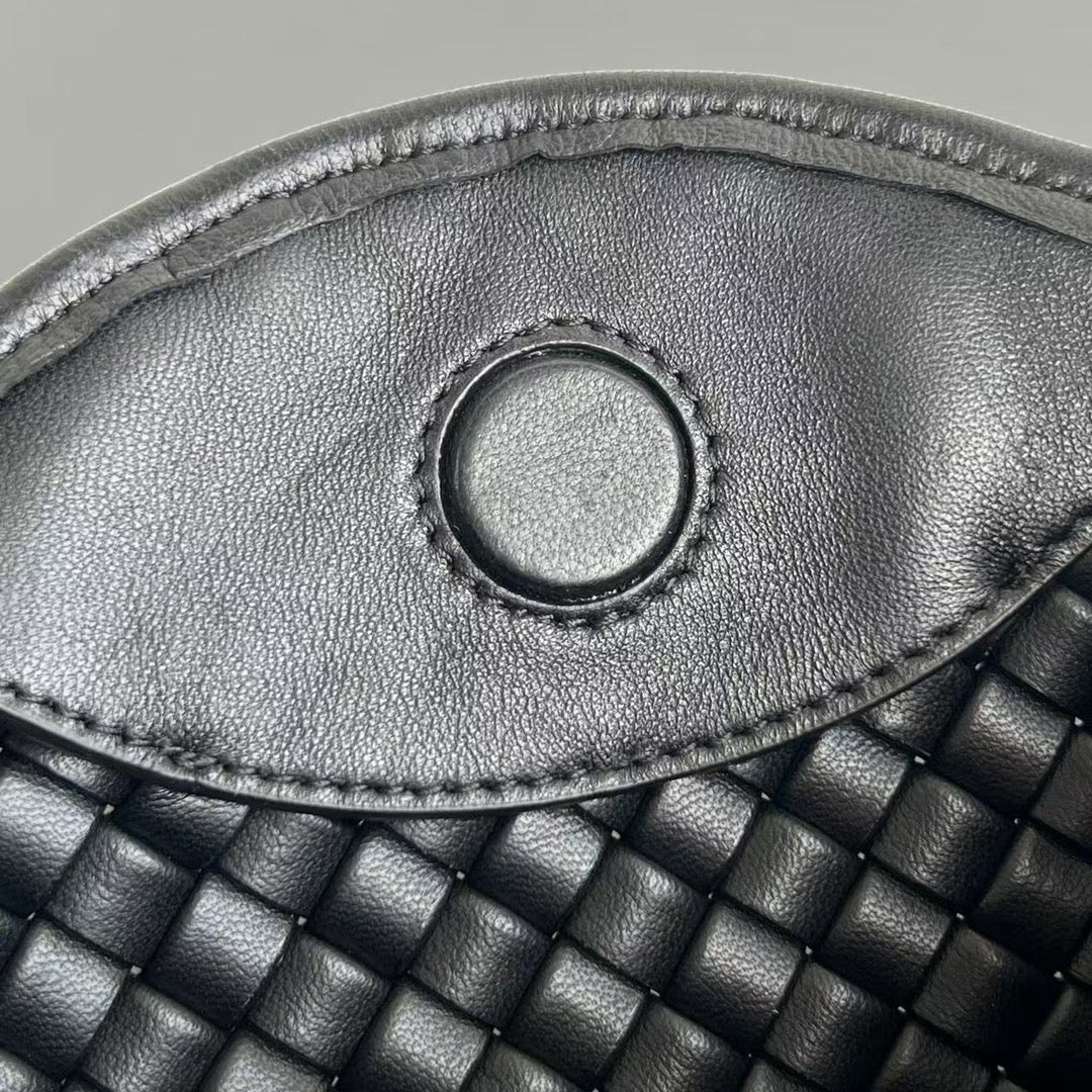 BV Small Cobble Top Handle 23cm Black Lambskin