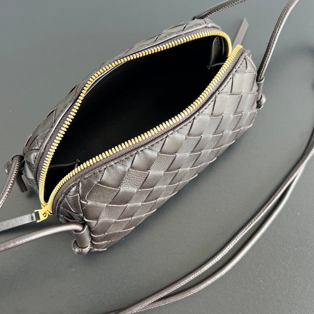 BV Concert Pouch 18.5cm Dark Chocolate Lambskin