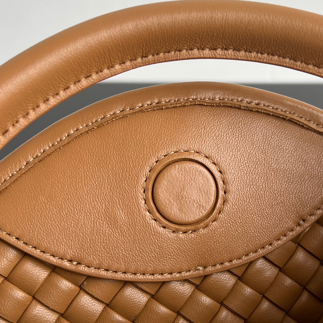 BV Small Cobble Top Handle 23cm Gold Lambskin