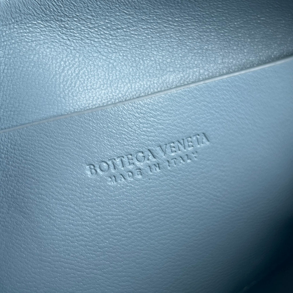 BV Concert Pouch 18.5cm Cloud Blue Lambskin