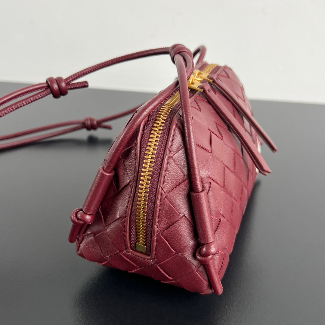 BV Concert Pouch 18.5cm Dark Red Lambskin