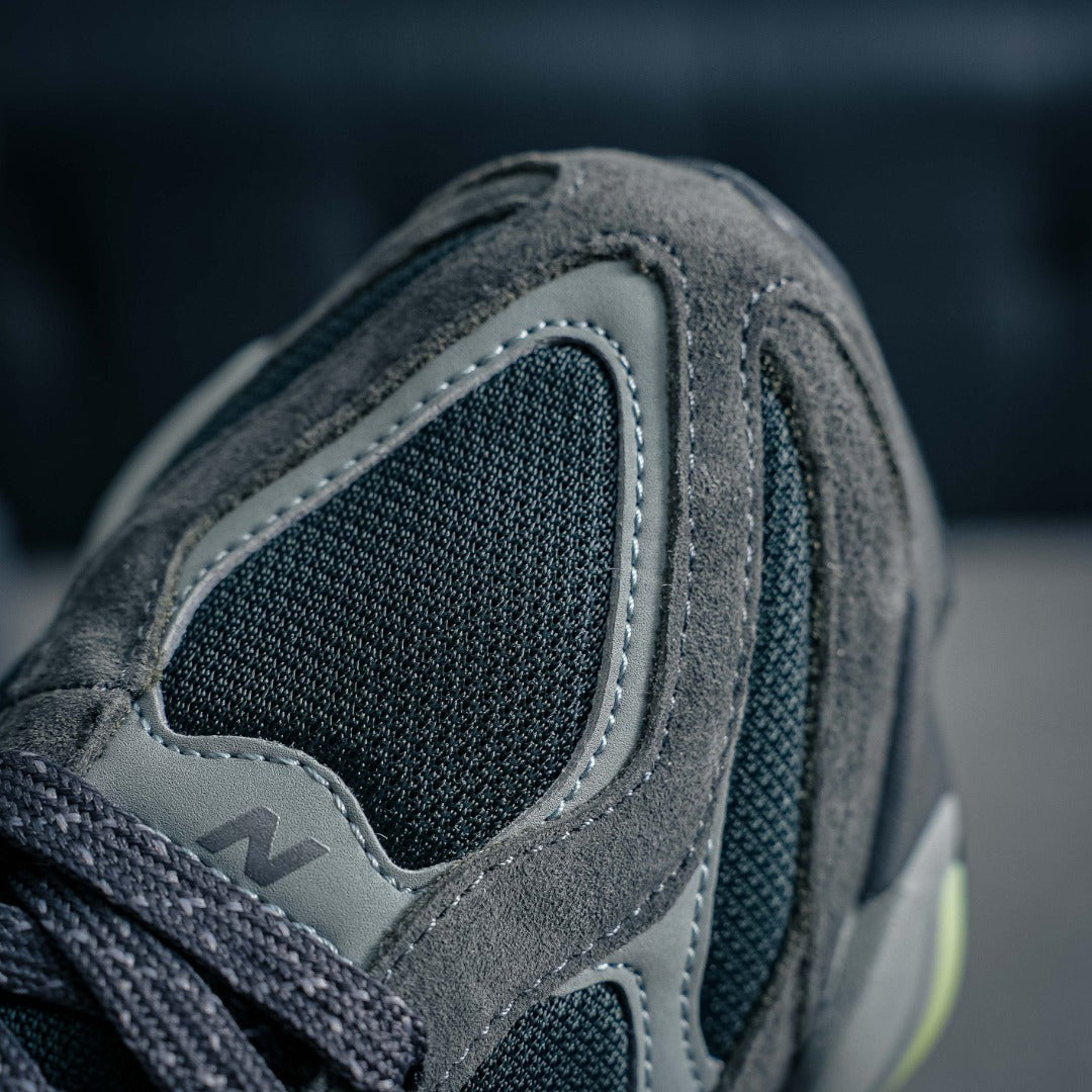 New Balance 9060 "Cordura Dark Grey"