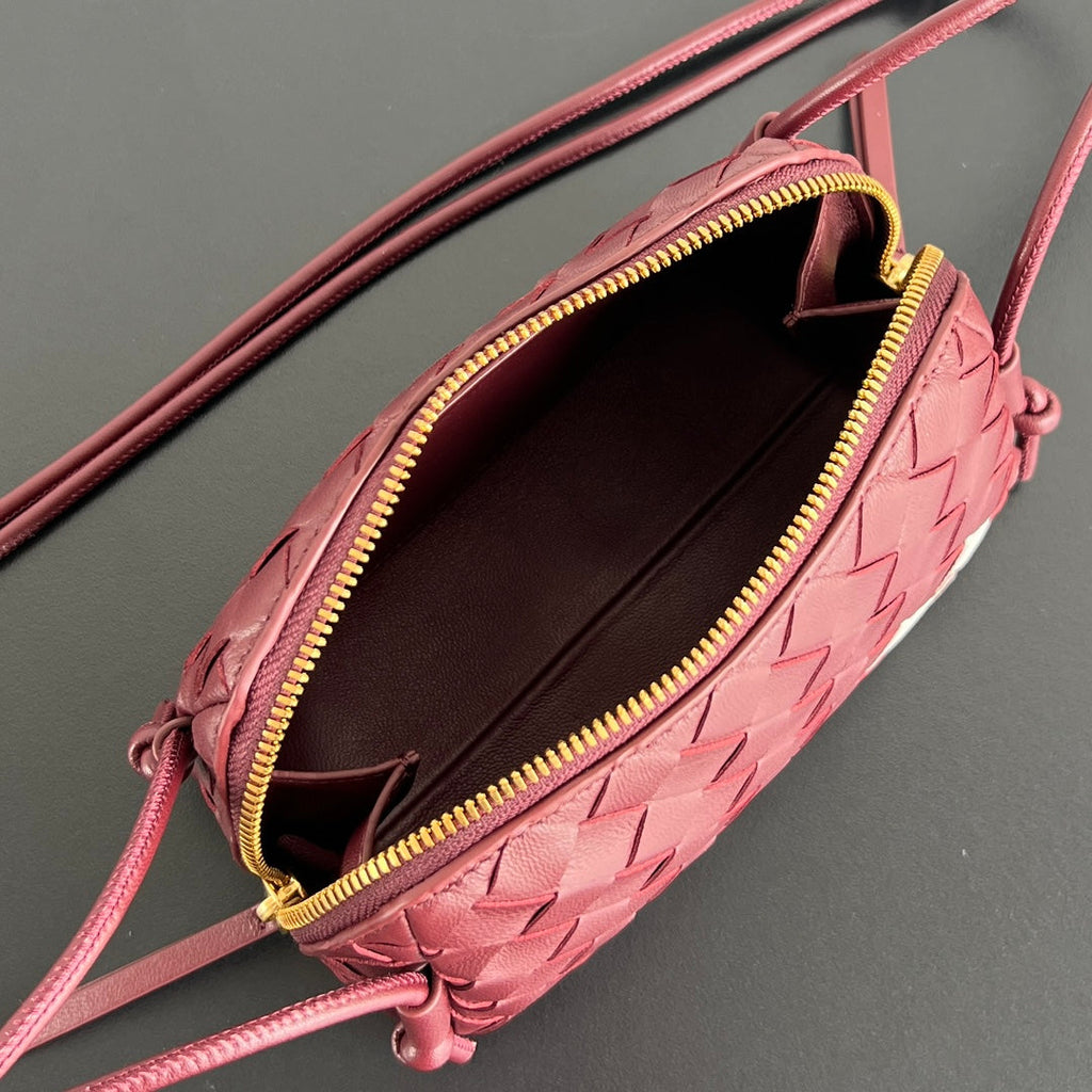 BV Concert Pouch 18.5cm Dark Red Lambskin