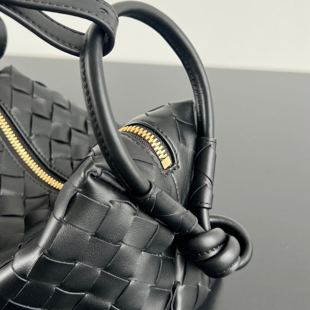 BV Loop Top Handle 19cm Black Lambskin