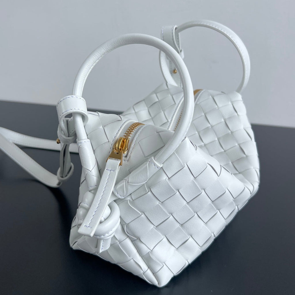 BV Loop Top Handle 19cm White Lambskin