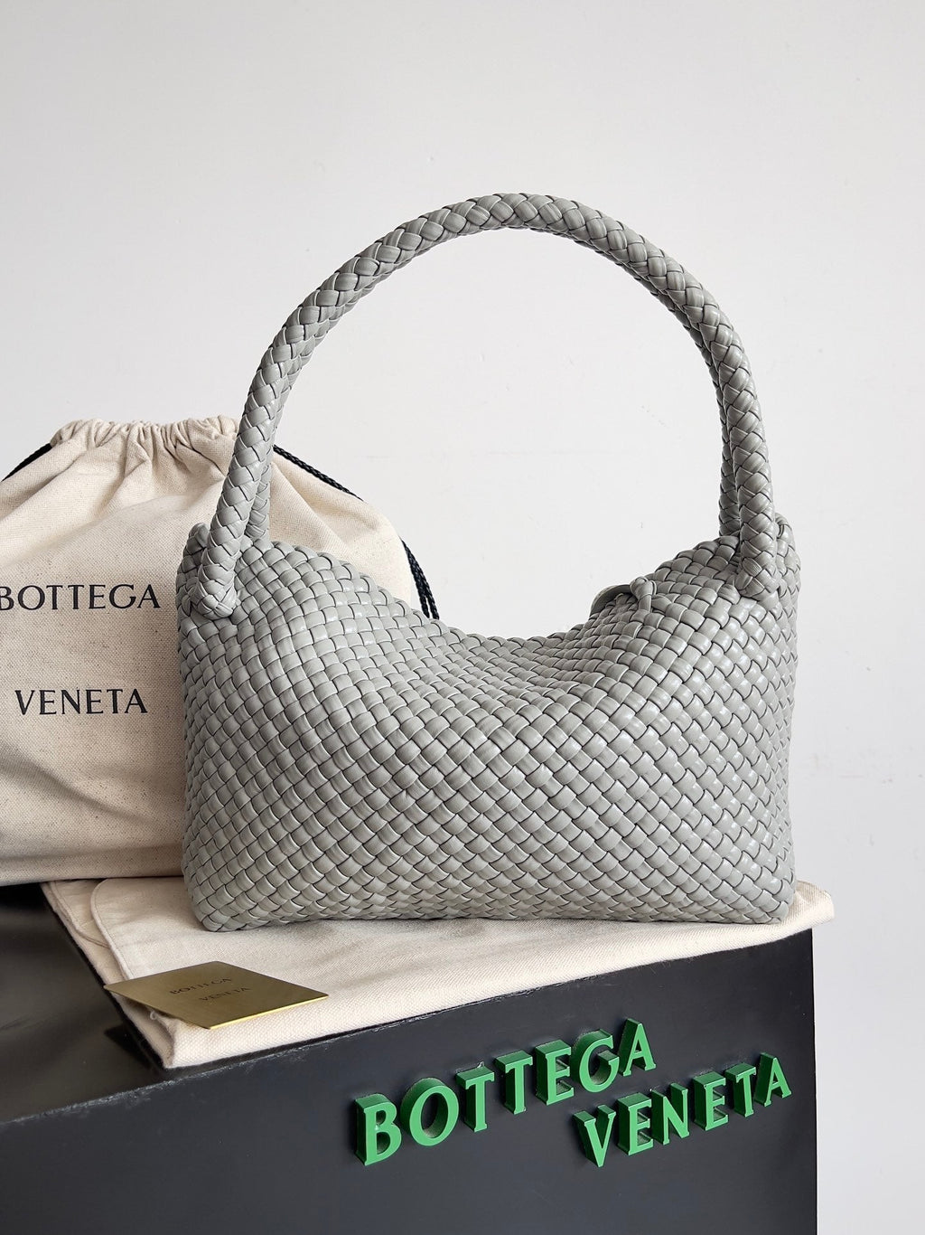 BV Tosca 27 Bag In Grey Calfskin 209074 Best Version