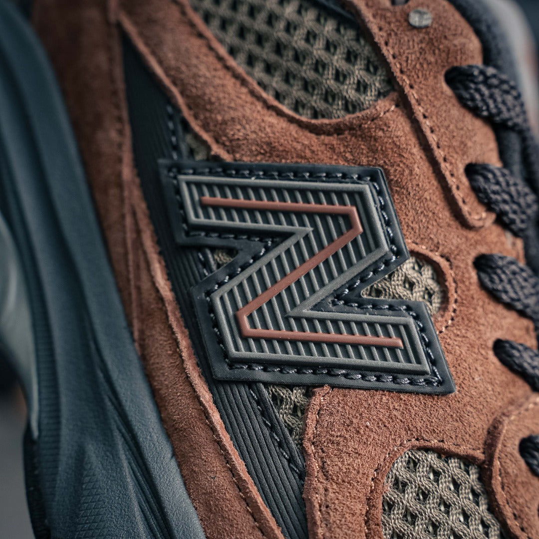 Kith x New Balance 993 Made in USA "Rich Oak"
