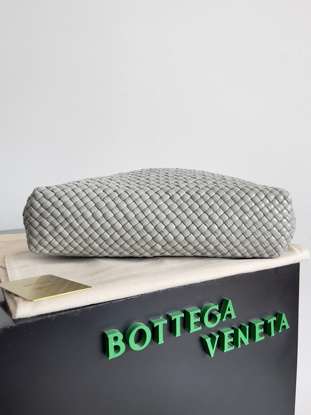 BV Tosca 27 Bag In Grey Calfskin 209074 Best Version
