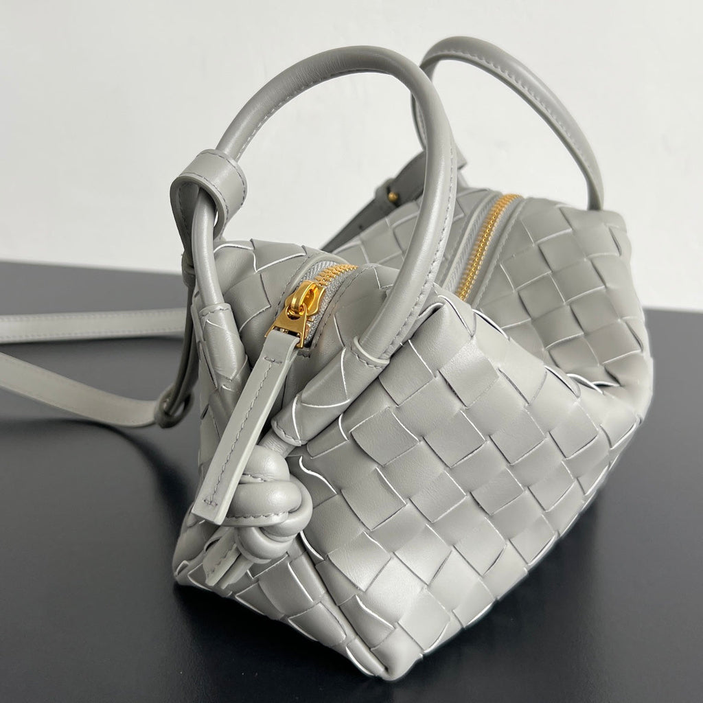 BV Loop Top Handle 19cm Grey Lambskin