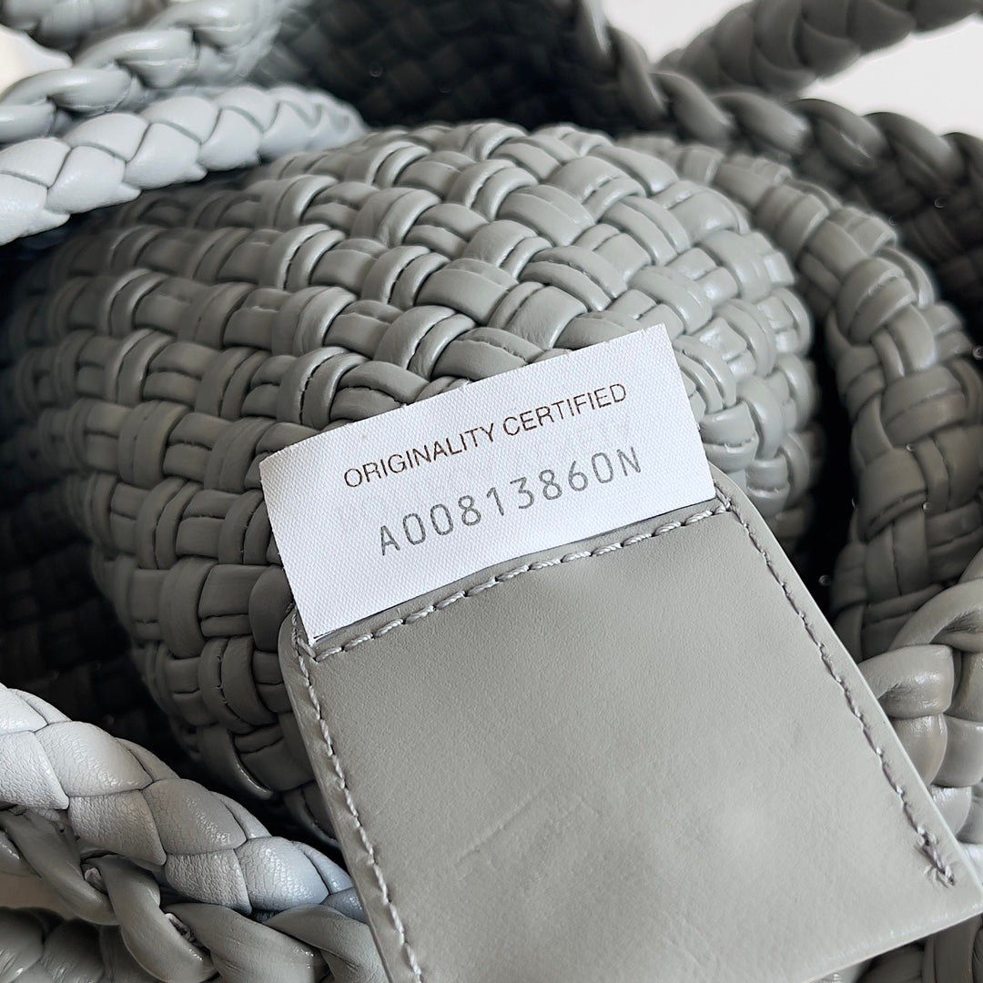BV Tosca 20 Bag In Grey Calfskin 209082 Best Version