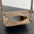 BV Loop Top Handle 19cm Brown Lambskin