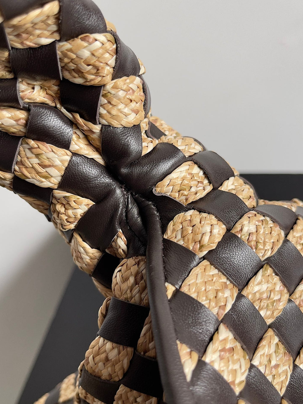 BV Large Hop 54 Chocolate Cowhide Mix Beige Raffia 209070