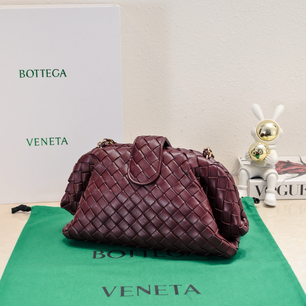 BV Small Intrecciato Clutch Barolo Leather