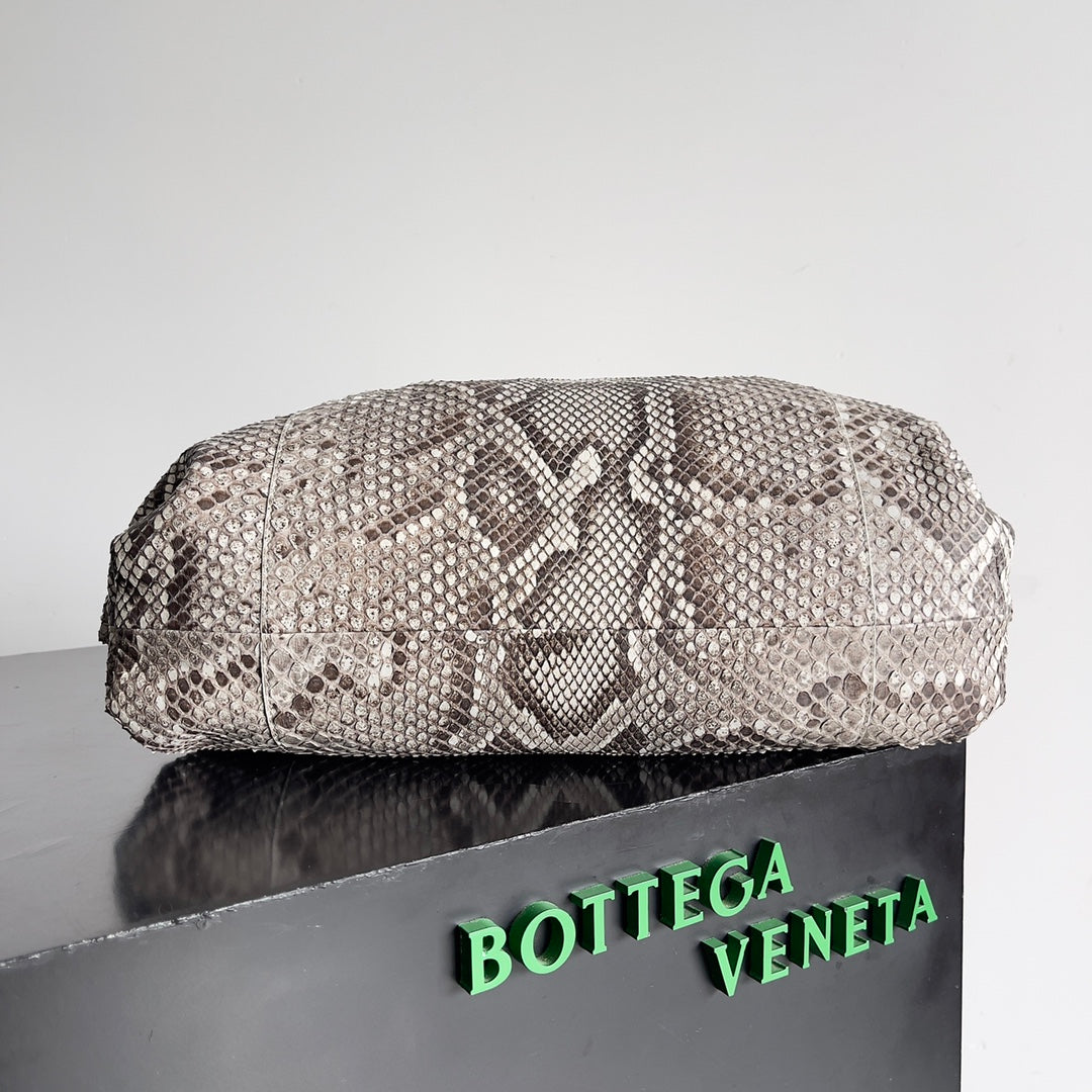 BV Pouch Bag 38cm Leather-Trimmed Python Clutch 209318