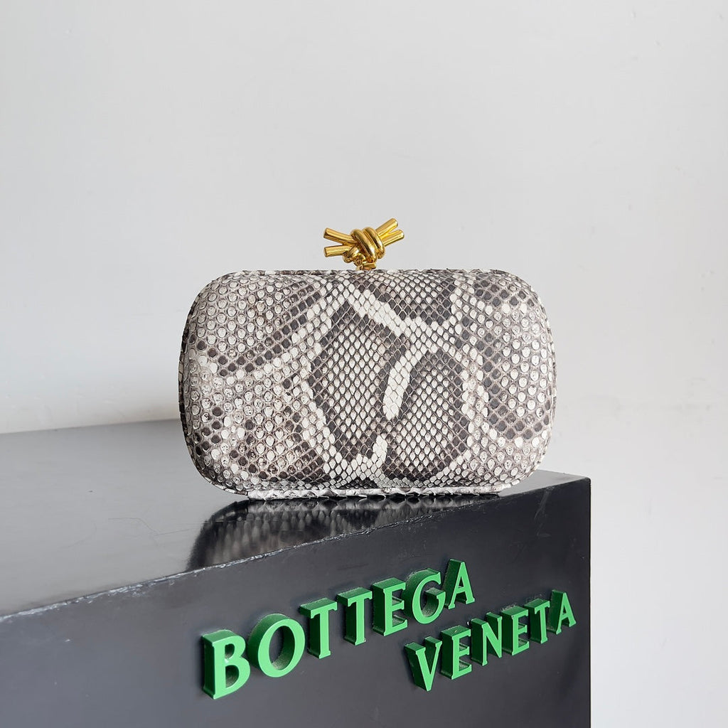BV Knot Clutch 20 in Python Leather 209321