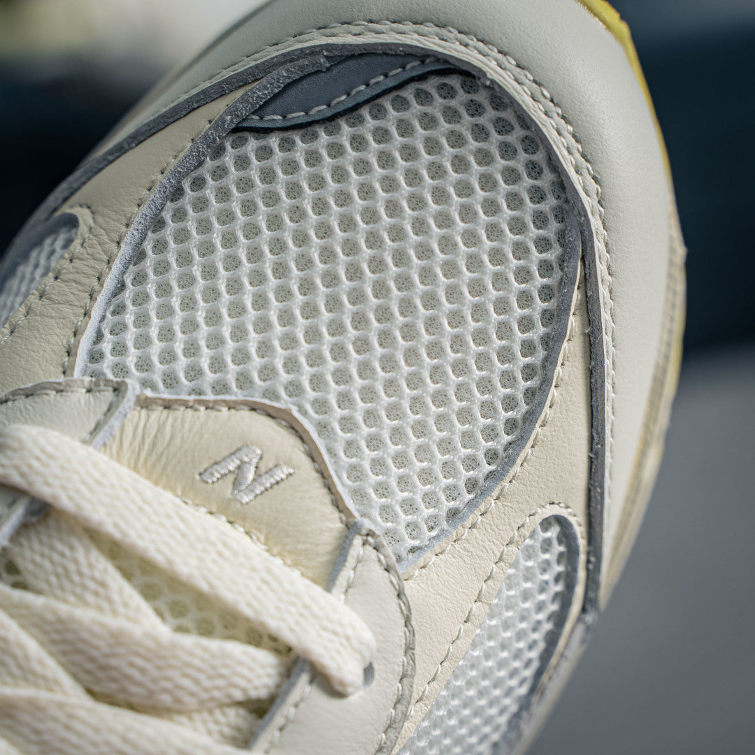 AURALEE x New Balance 2002R "White / Sand Beige"