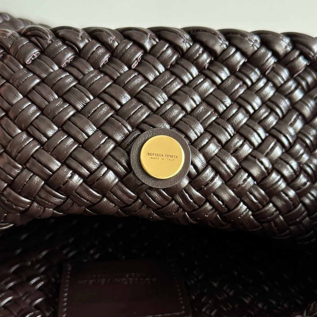 BV Tosca Bag 17cm Fondant Intrecciato Leather GHW