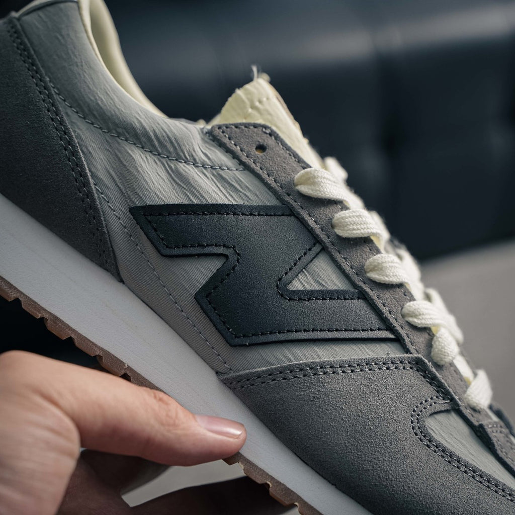 New Balance U471 "Grey" Sneakers