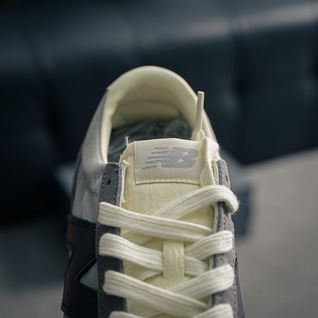 New Balance U471 "Grey" Sneakers