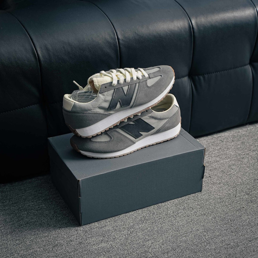 New Balance U471 "Grey" Sneakers