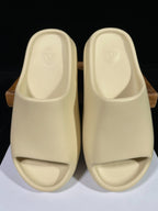 adidas YEEZY Slide "Bone"
