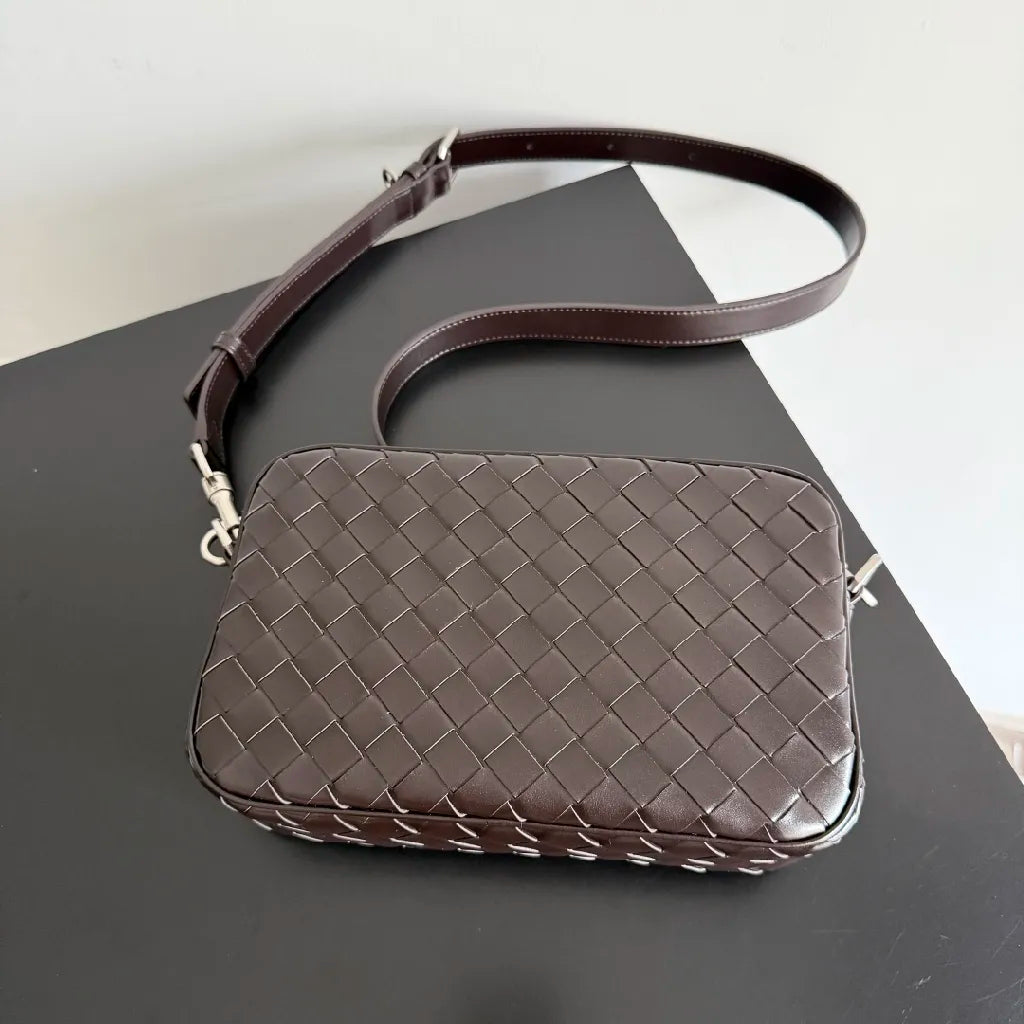 BV 25 Small Intrecciato Camera Bag 24.5cm Deep Brown Cowhide HW