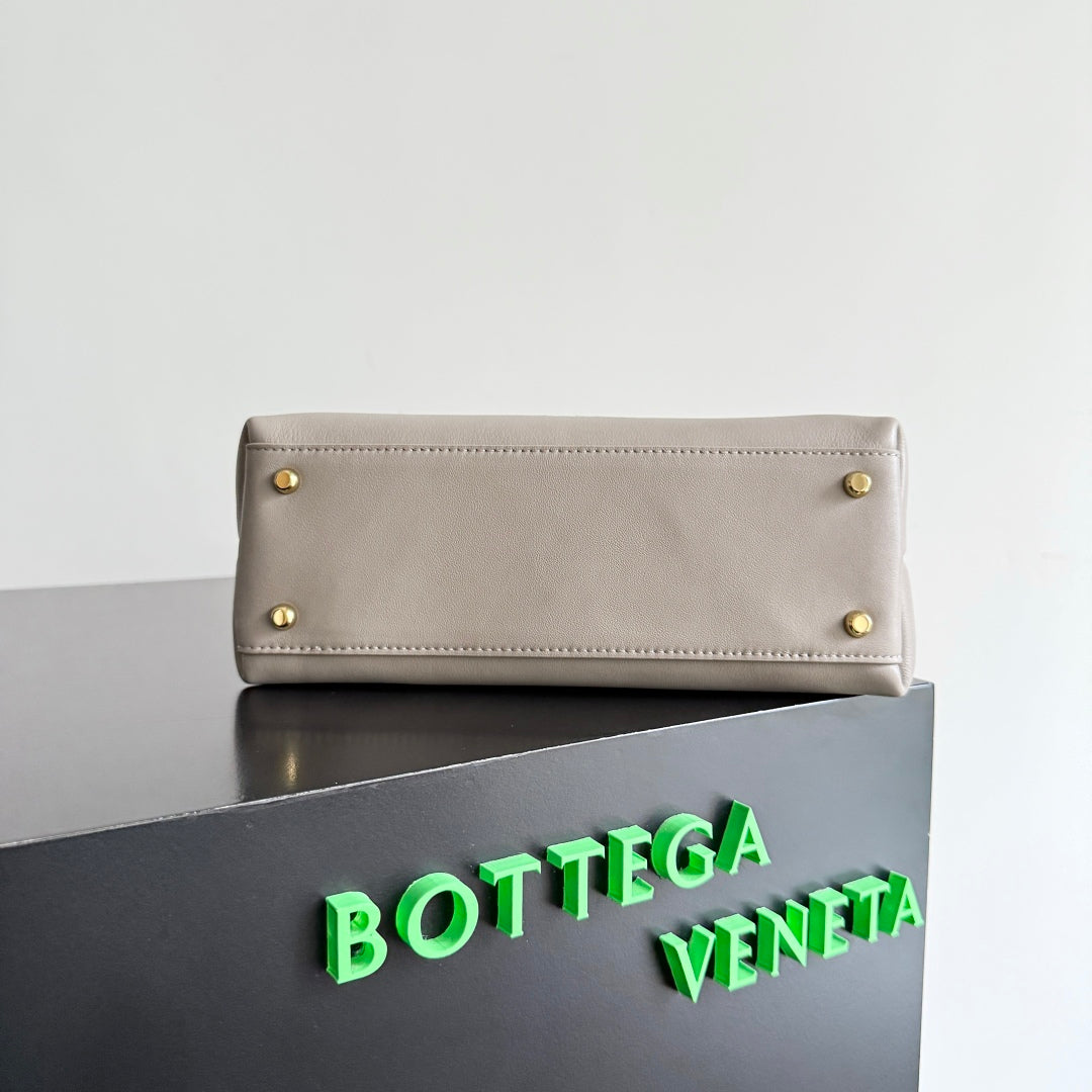 BV Ciao Ciao Bag 26cm In Limestone Leather