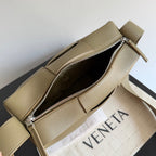 BV 25 Arco Camera Bag 28cm Algae Leather