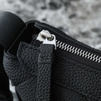BV 25S DIAGO HOBO 39 IN BLACK GRAIN COWHIDE