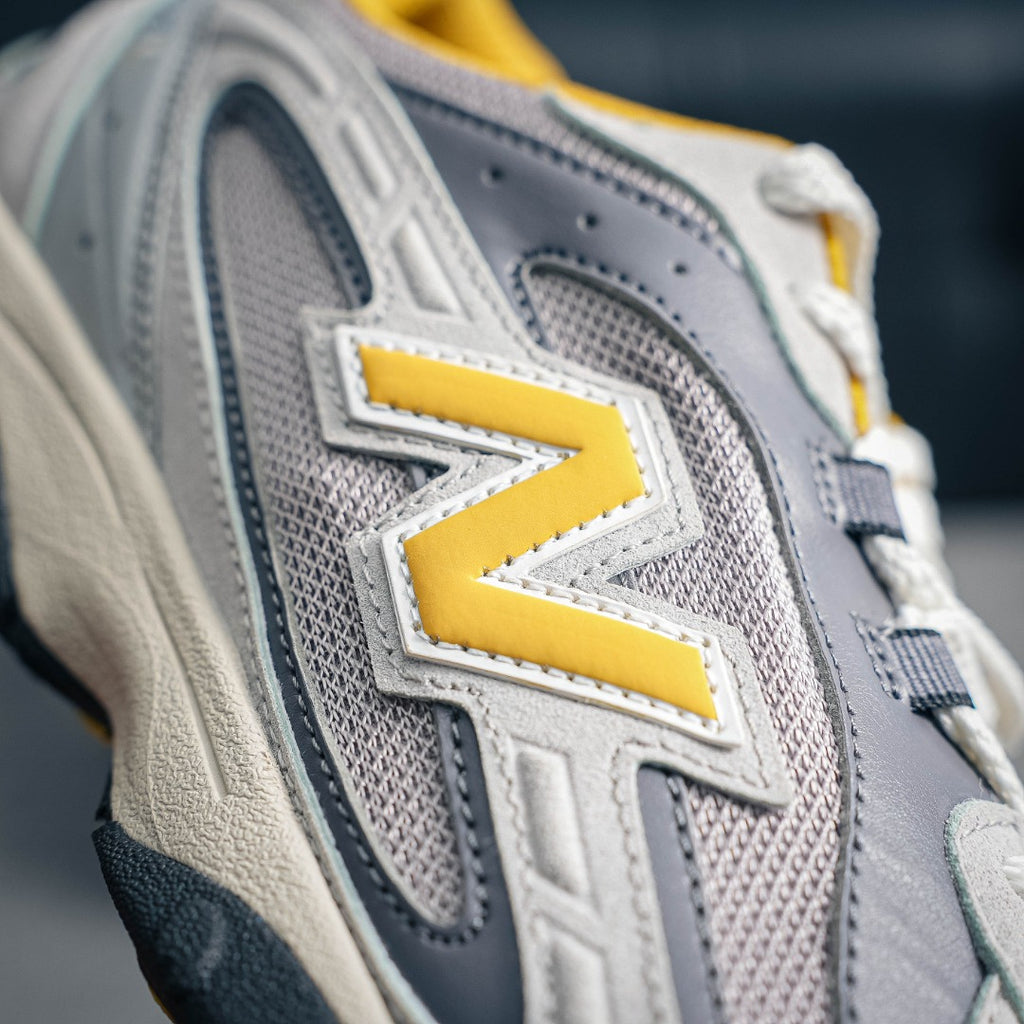 New Balance 204L "Raincloud / Baroque Gold"