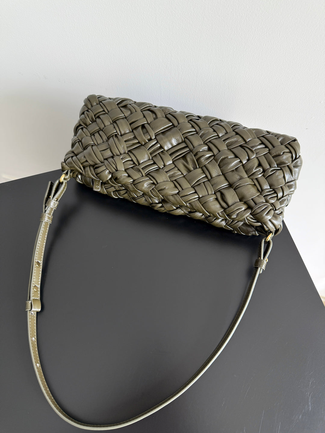 BV Kalimero chacha Bag 28.5cm Olive Leather