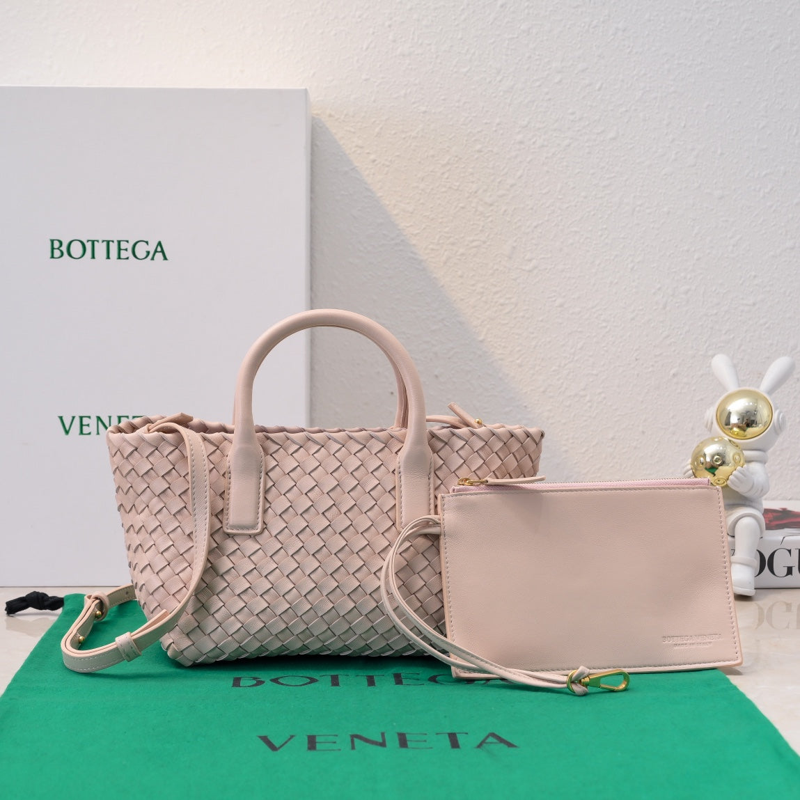 BV Mini Cabat 20cm Leather GHW
