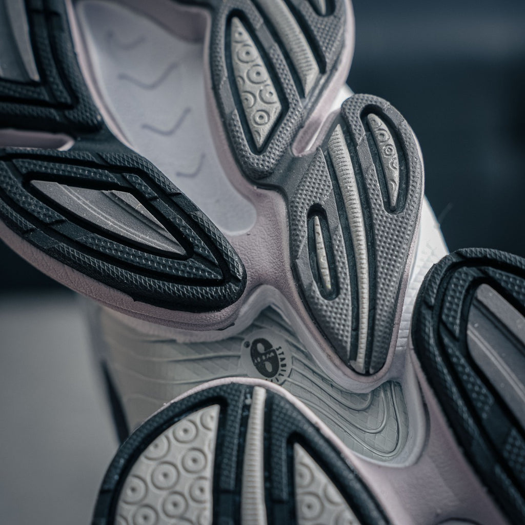 New Balance ABZORB 2000 "Metallic Silver / Raincloud / White"