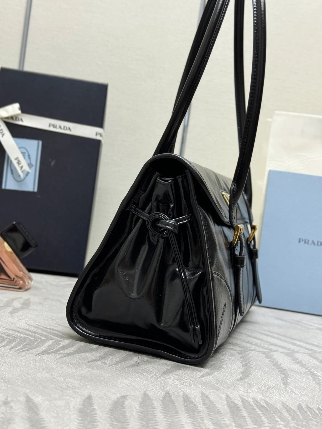 Prada 2026 Shoulder Bag 31cm Black Leather 345568