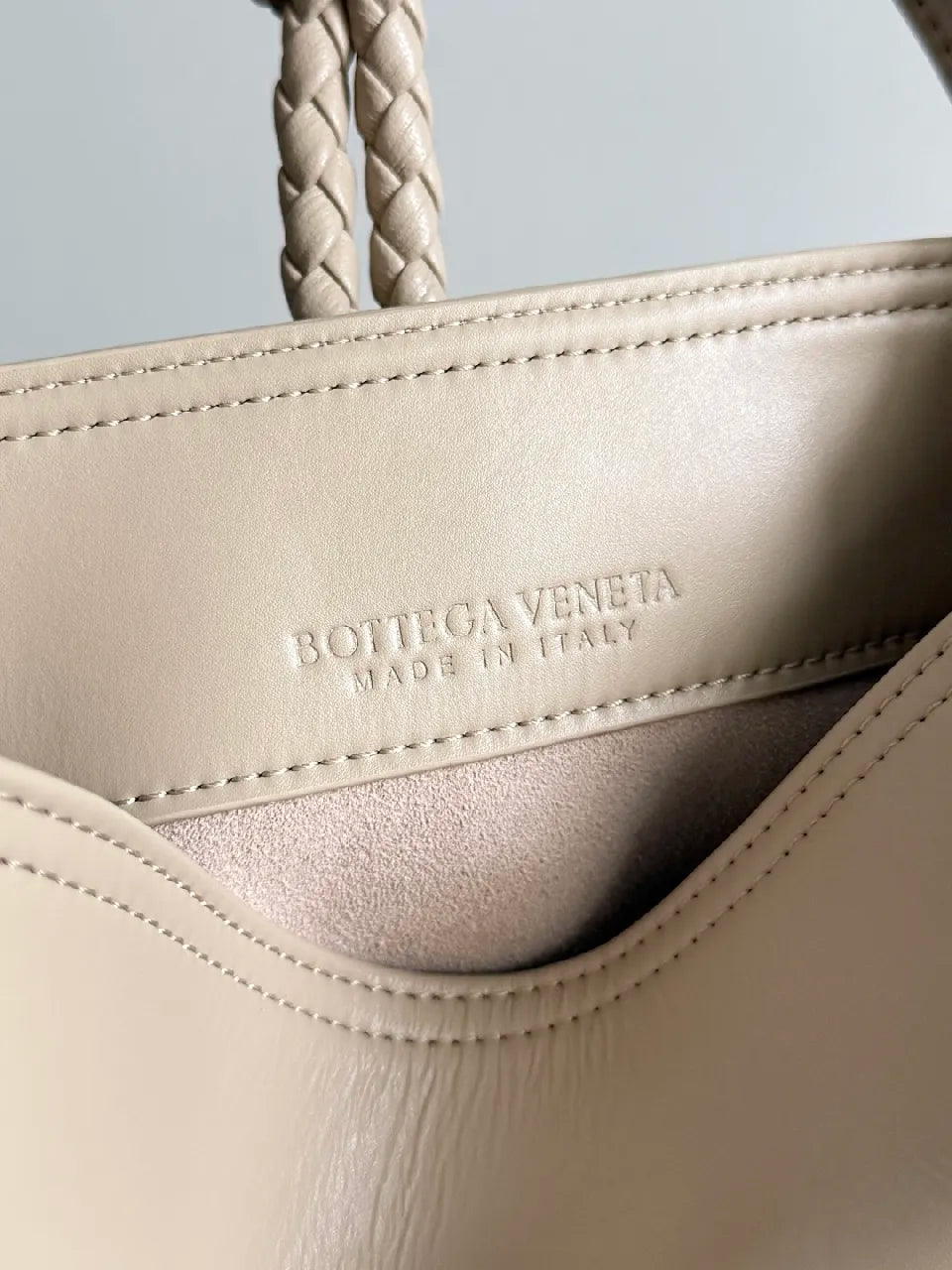 BV 25S Small Liberta Bag 22cm Beige Calfskin GHW
