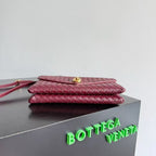 BV Knot Lock Bag 25cm Burgundy Gold Lambskin