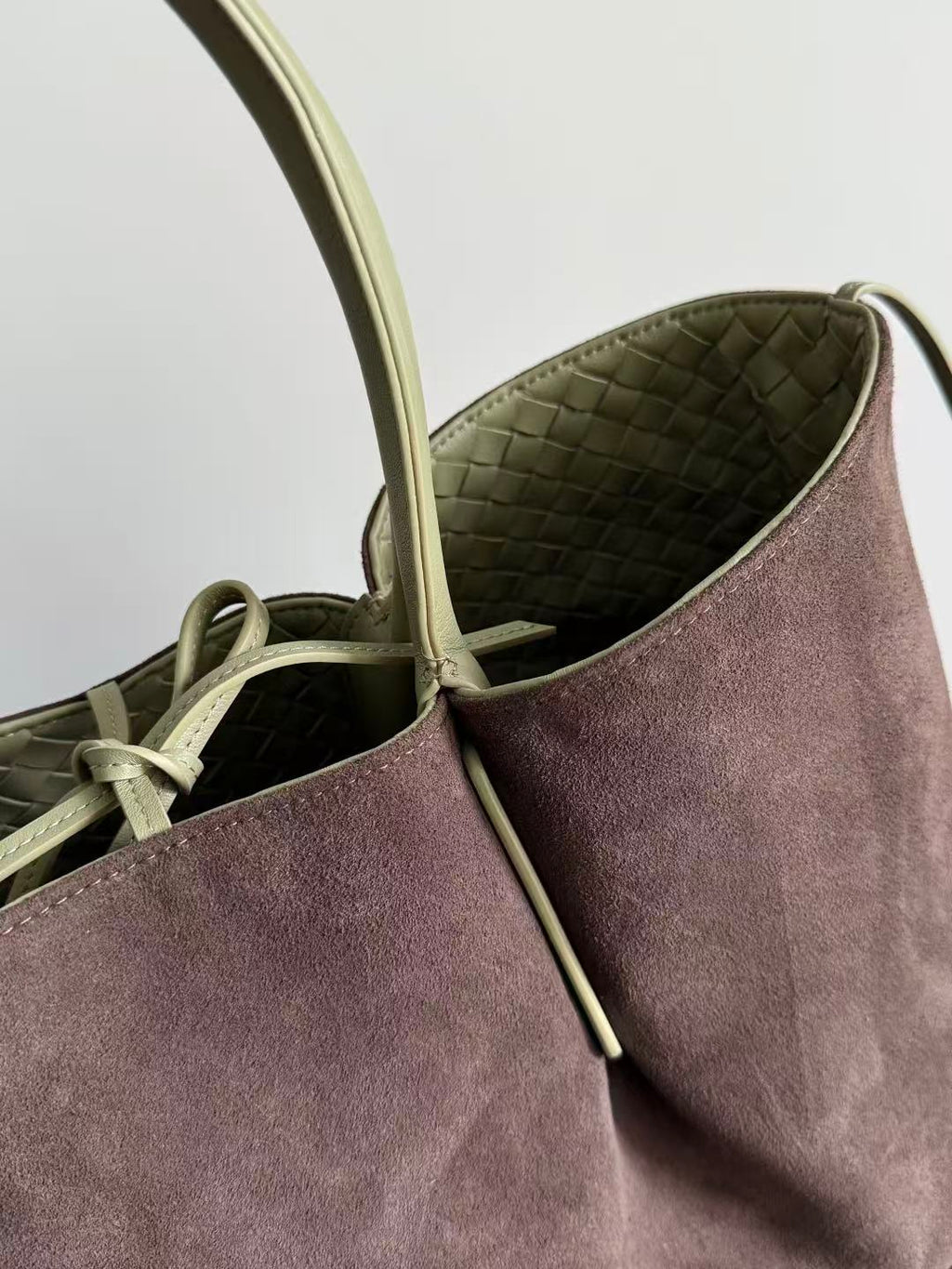 BV Reversible Tote Bag 43cm Intreccio Pistachio Green Chocolate Calfskin Suede