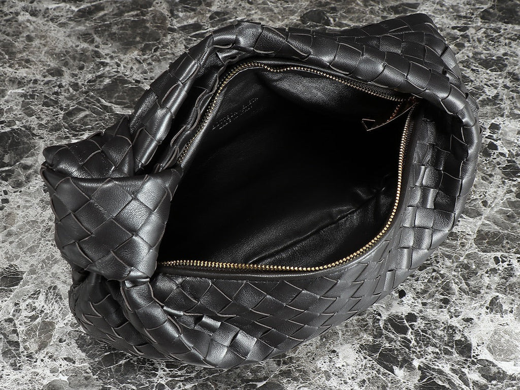 bv teen jodie 36cm black lambskin