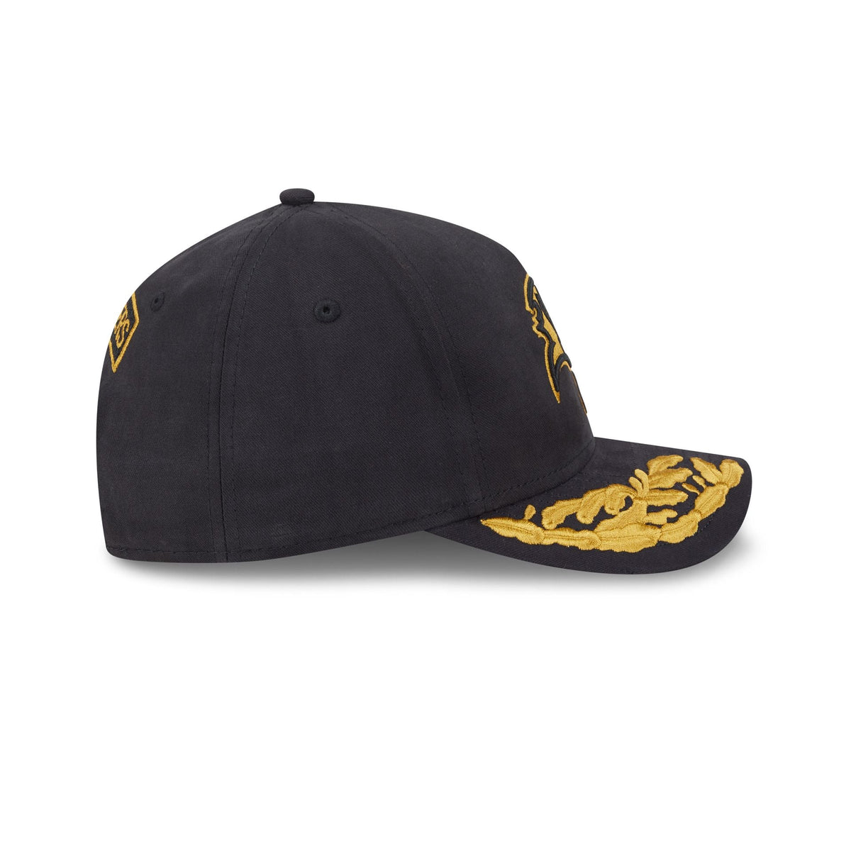 Alpha Industries x Tampa Bay Buccaneers Black 9FORTY M-Crown A-Frame Snapback Hat