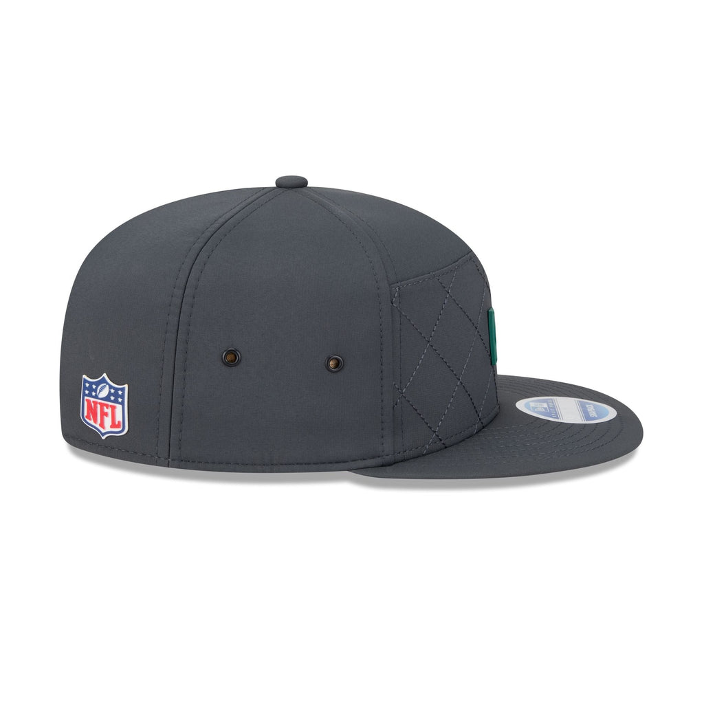 New York Jets 2025 Sideline Cold Weather Steel Clouds Split Panel 9FIFTY Snapback Hat