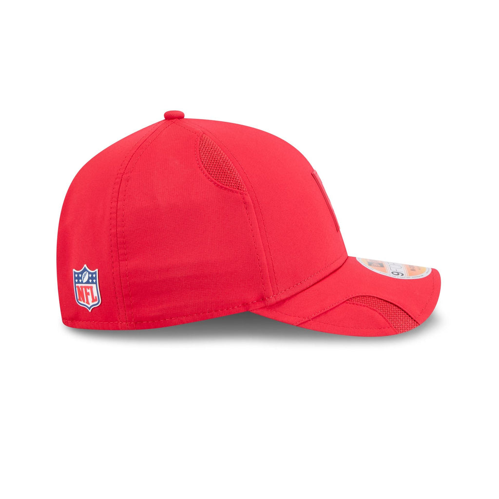 Kansas City Chiefs 2025 Sideline Hot Weather 9FORTY M-Crown Snapback Hat