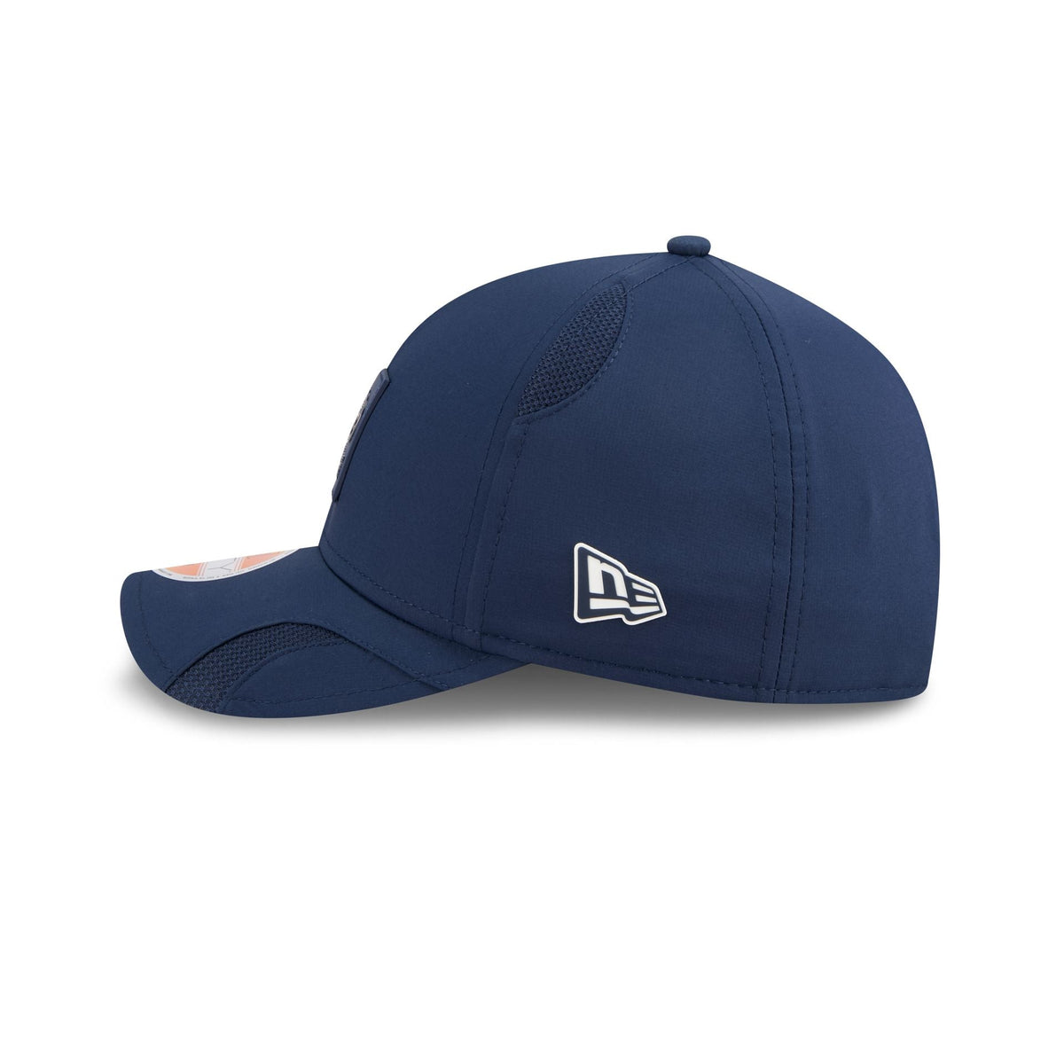 Tennessee Titans 2025 Sideline Hot Weather 9FORTY M-Crown Snapback Hat