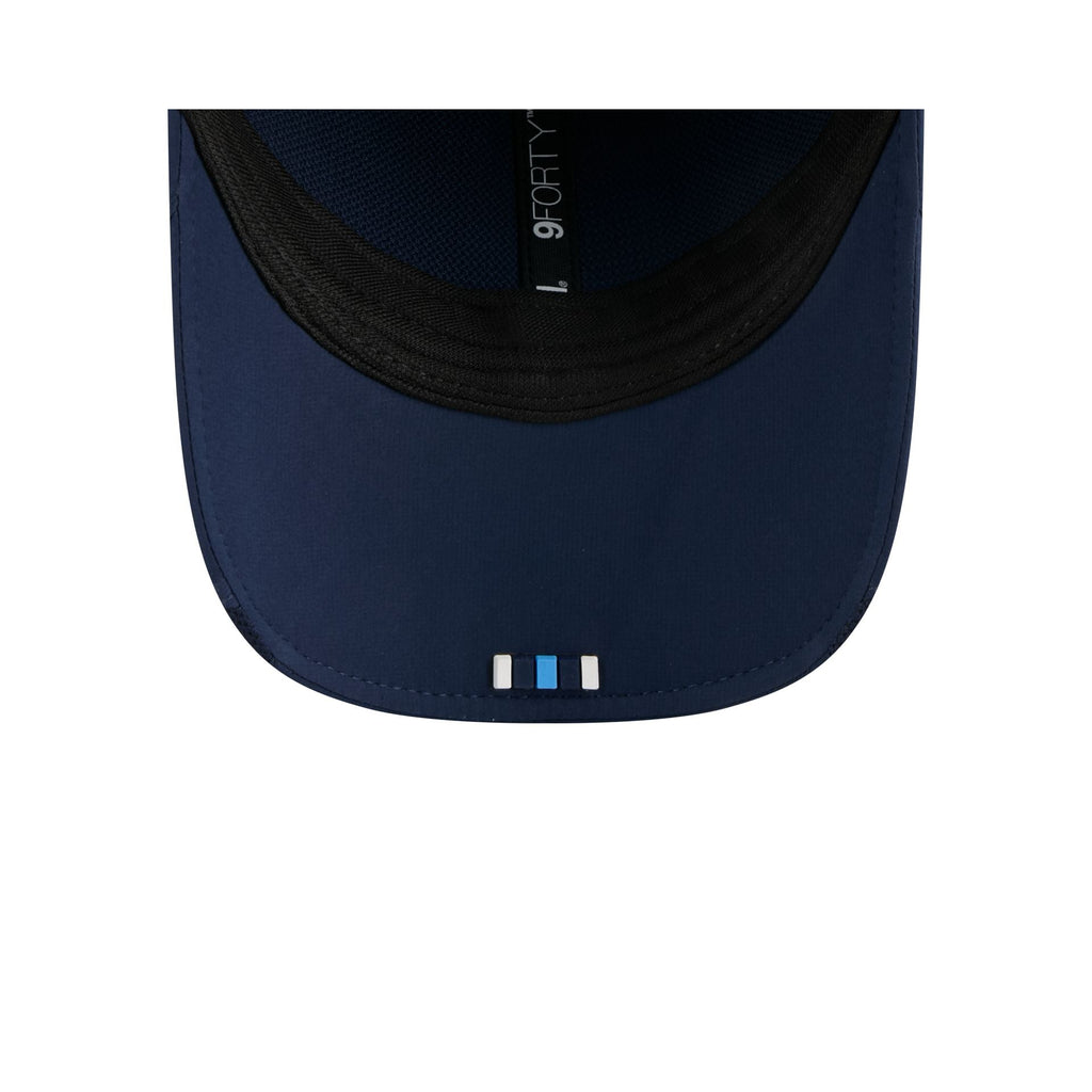 Tennessee Titans 2025 Sideline Hot Weather 9FORTY M-Crown Snapback Hat